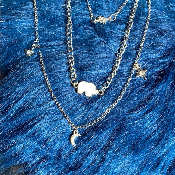 🔵Multi-Layer Elephant Necklace - Picture 4 of 8